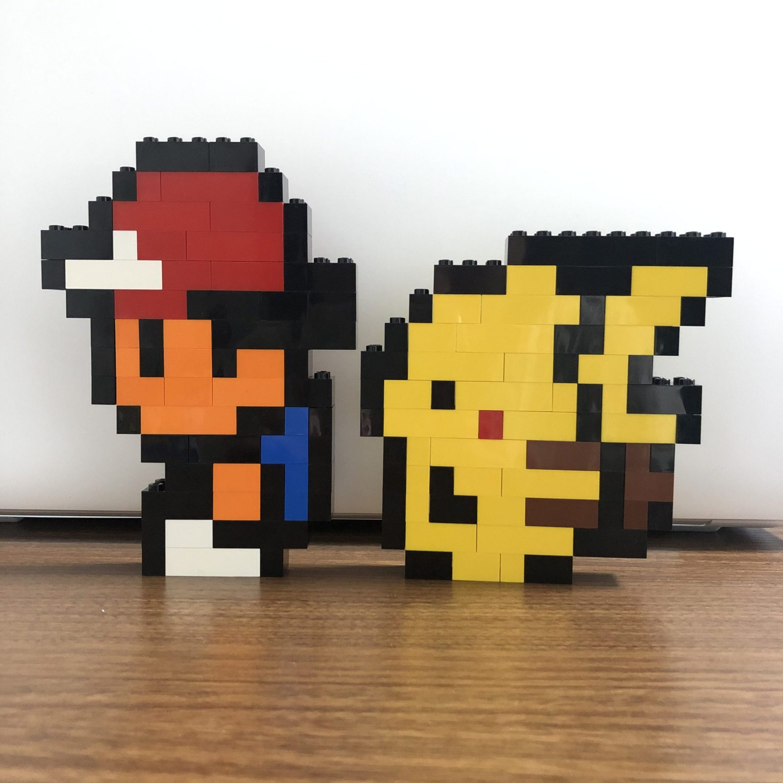 ドット絵風(8Bit)レゴで作ったサトシとピカチュウの完成作品
